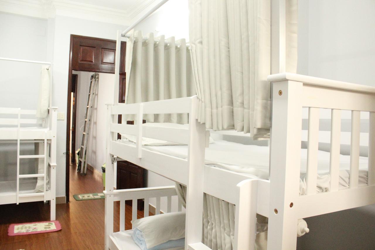 The Roost Hostel โฮจิมินห์ซิตี้ ภายนอก รูปภาพ